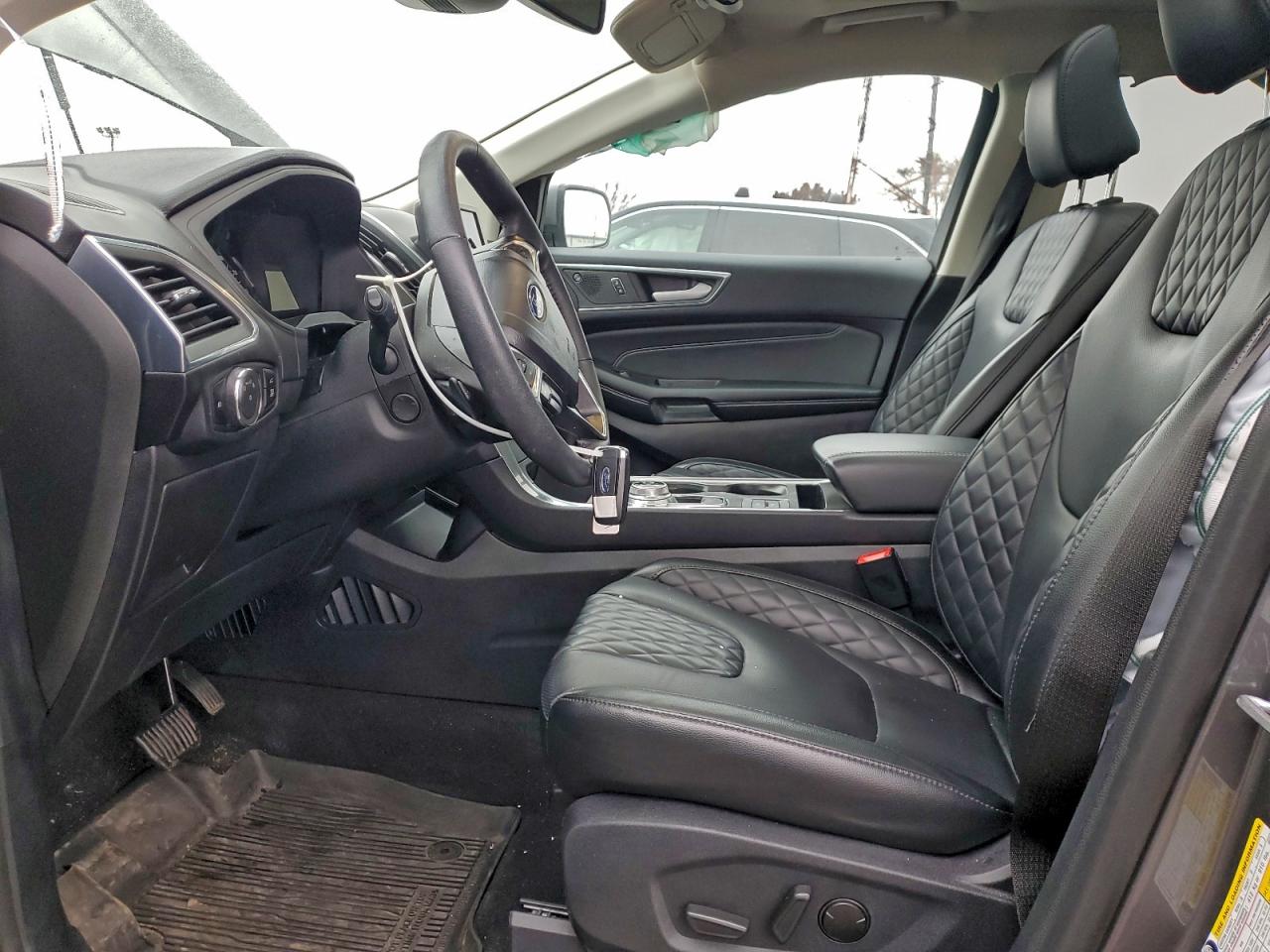 2024 FORD EDGE TITANIUM photo 13