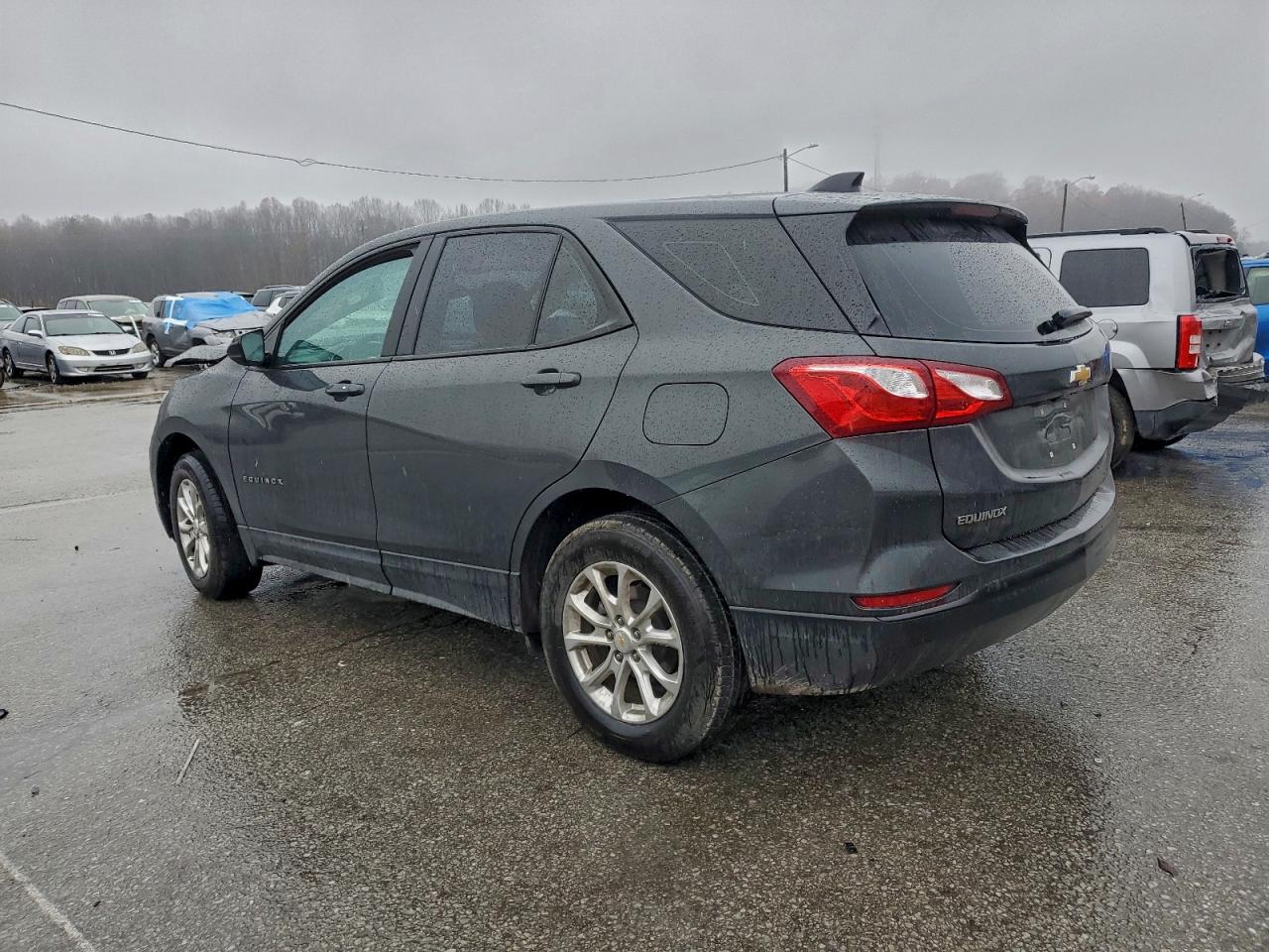 2020 CHEVROLET EQUINOX LS photo 2