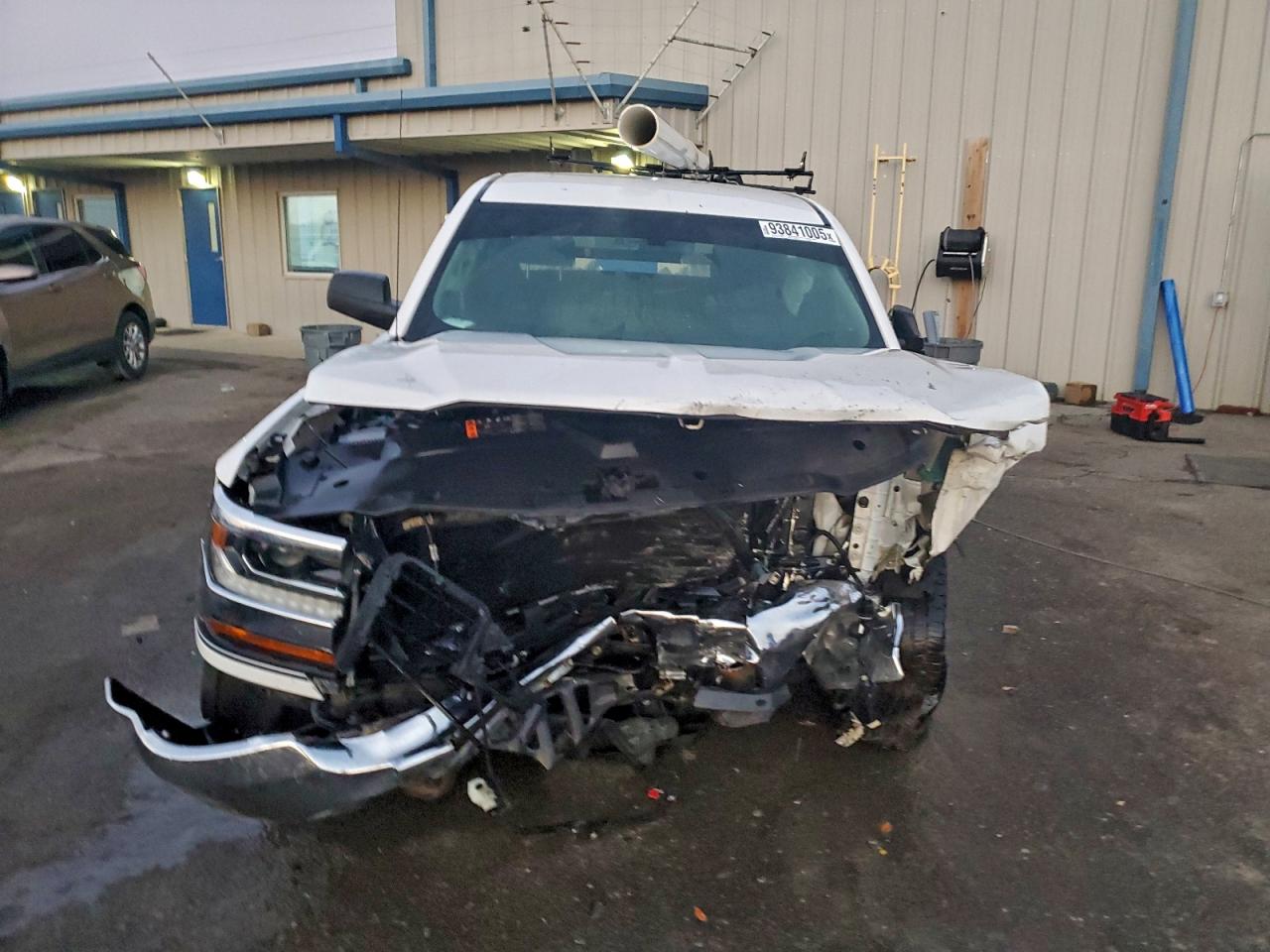 2018 CHEVROLET SILVERADO C1500 photo 9