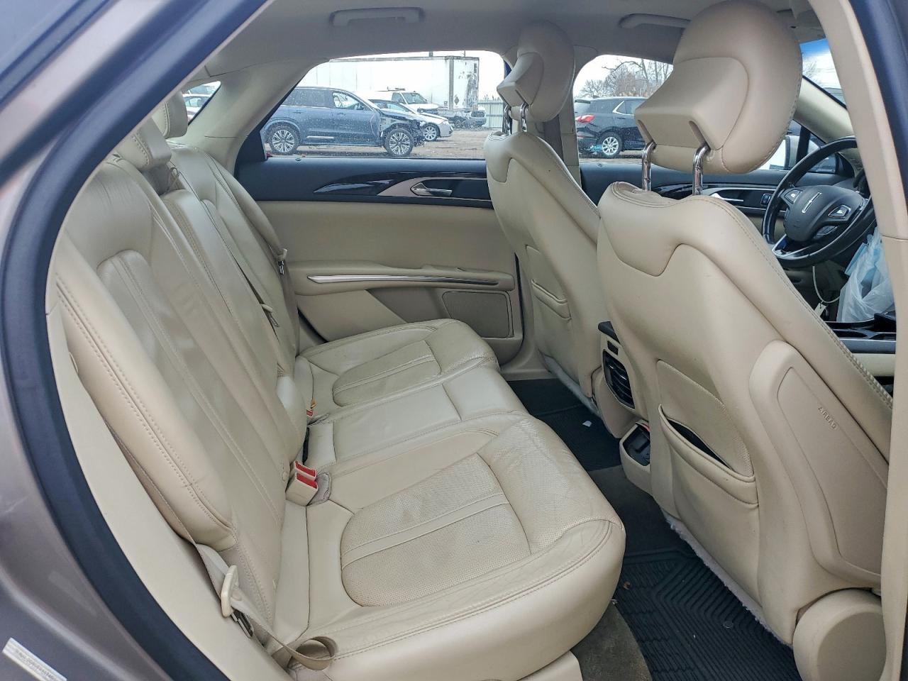 2015 LINCOLN MKZ photo 19