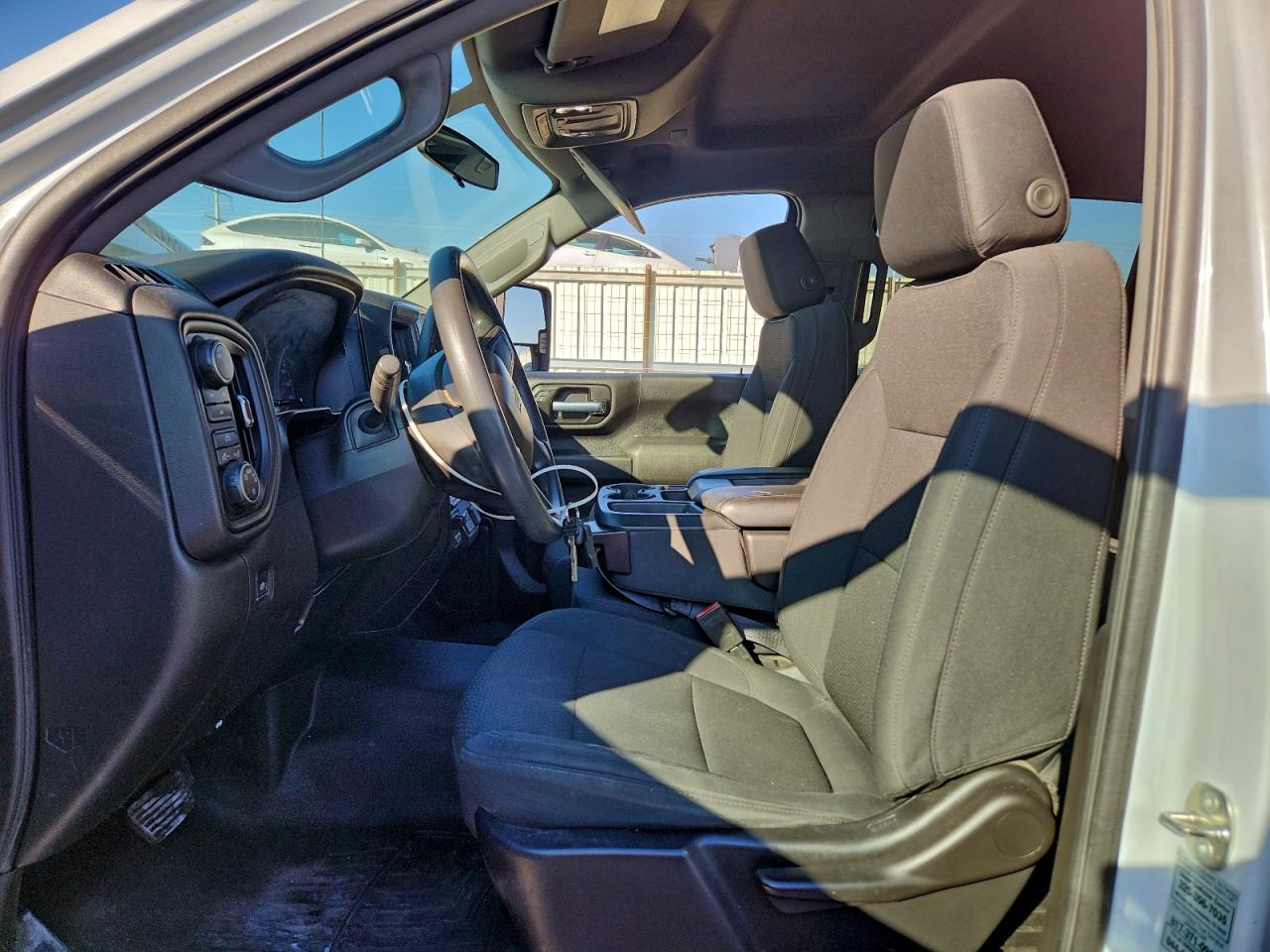 2021 CHEVROLET SILVERADO K2500 HEAVY DUTY photo 19