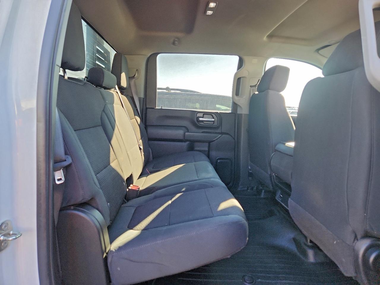 2021 CHEVROLET SILVERADO K2500 HEAVY DUTY photo 28