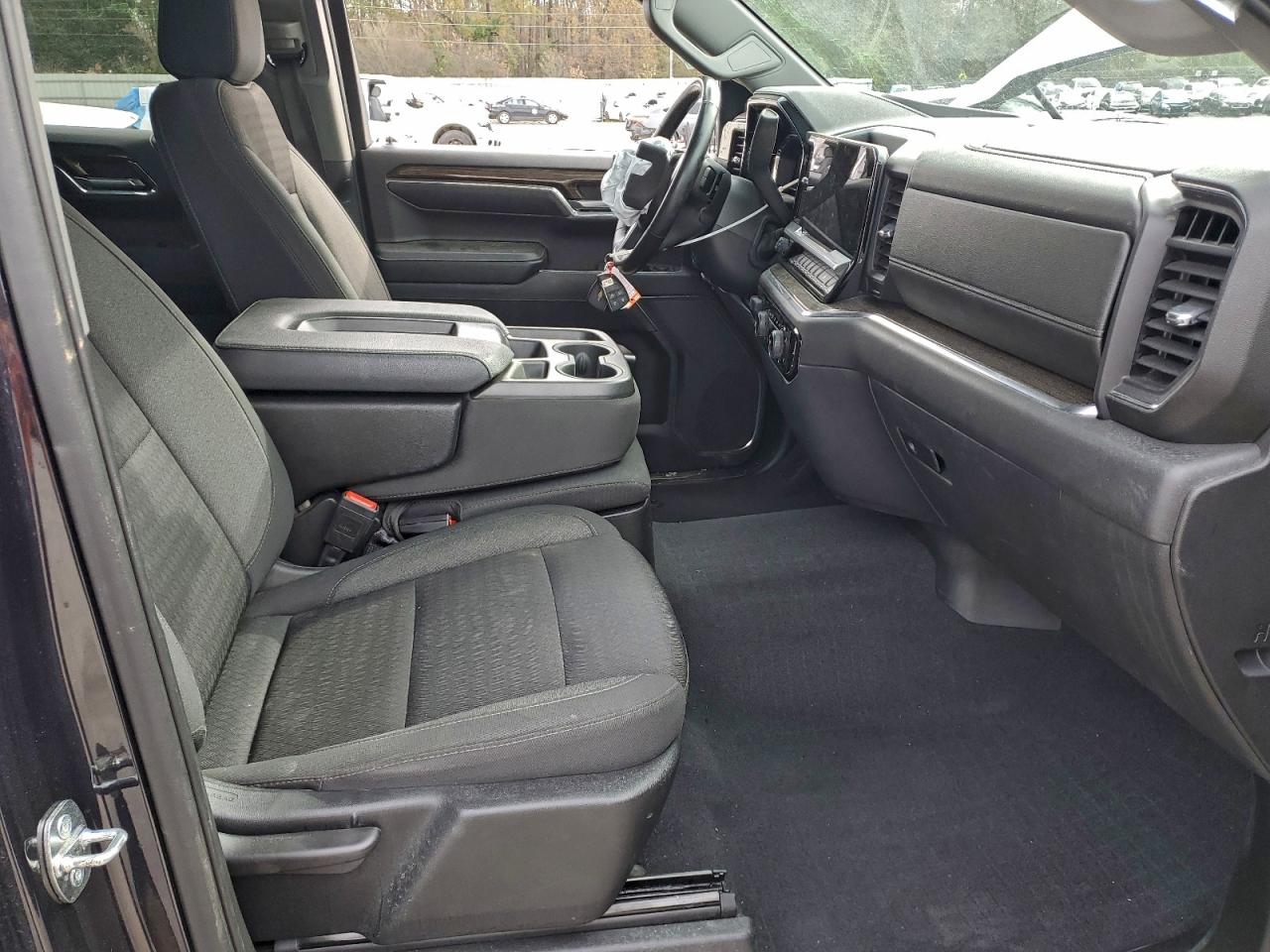 2023 CHEVROLET SILVERADO C1500 LT photo 7
