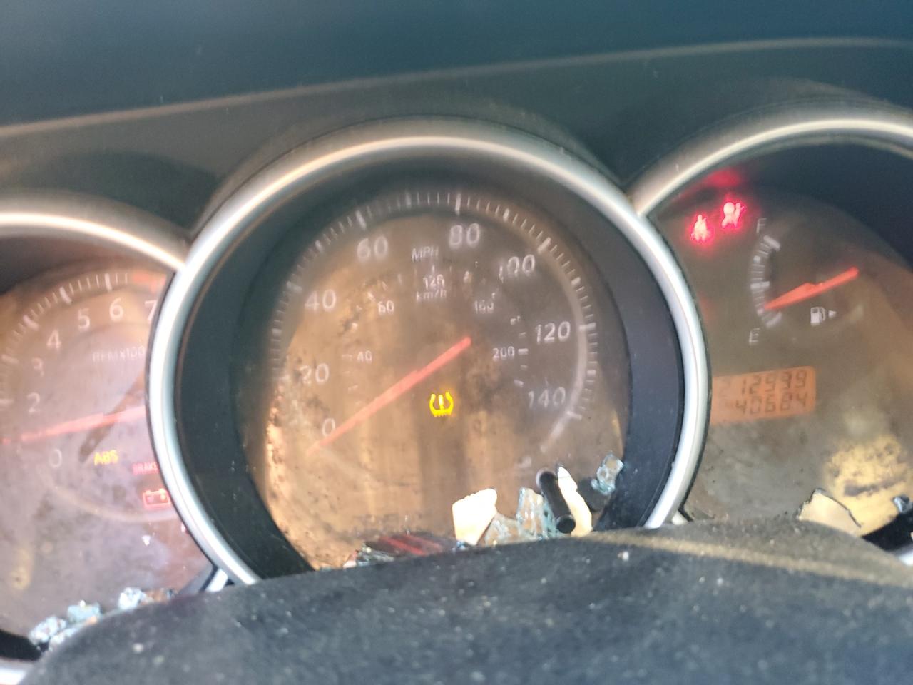 2011 NISSAN VERSA 1.8 S photo 25