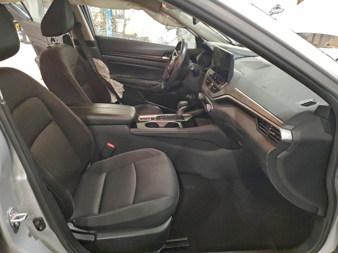 2024 NISSAN ALTIMA SV photo 7