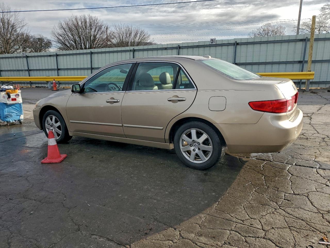 2005 HONDA ACCORD EX photo 3