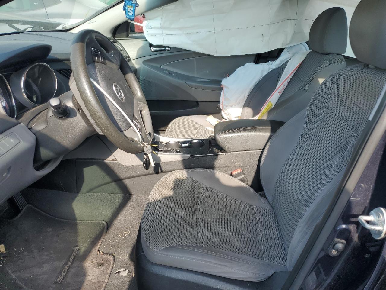 2011 HYUNDAI SONATA GLS photo 13