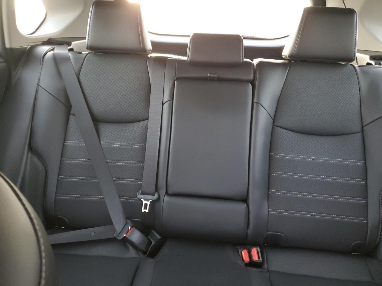2024 TOYOTA RAV4 LIMITED photo 10