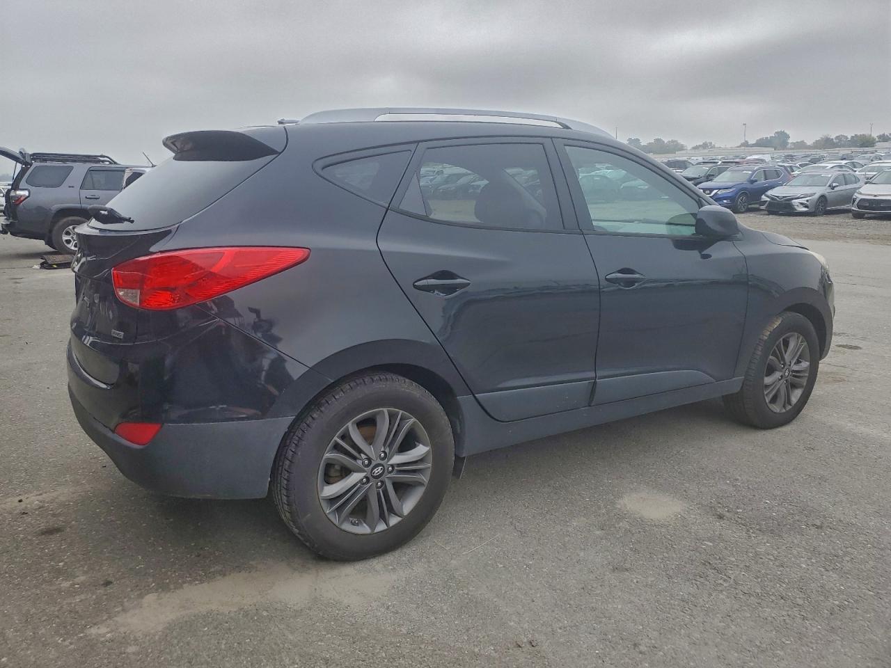 2015 HYUNDAI TUCSON photo 5