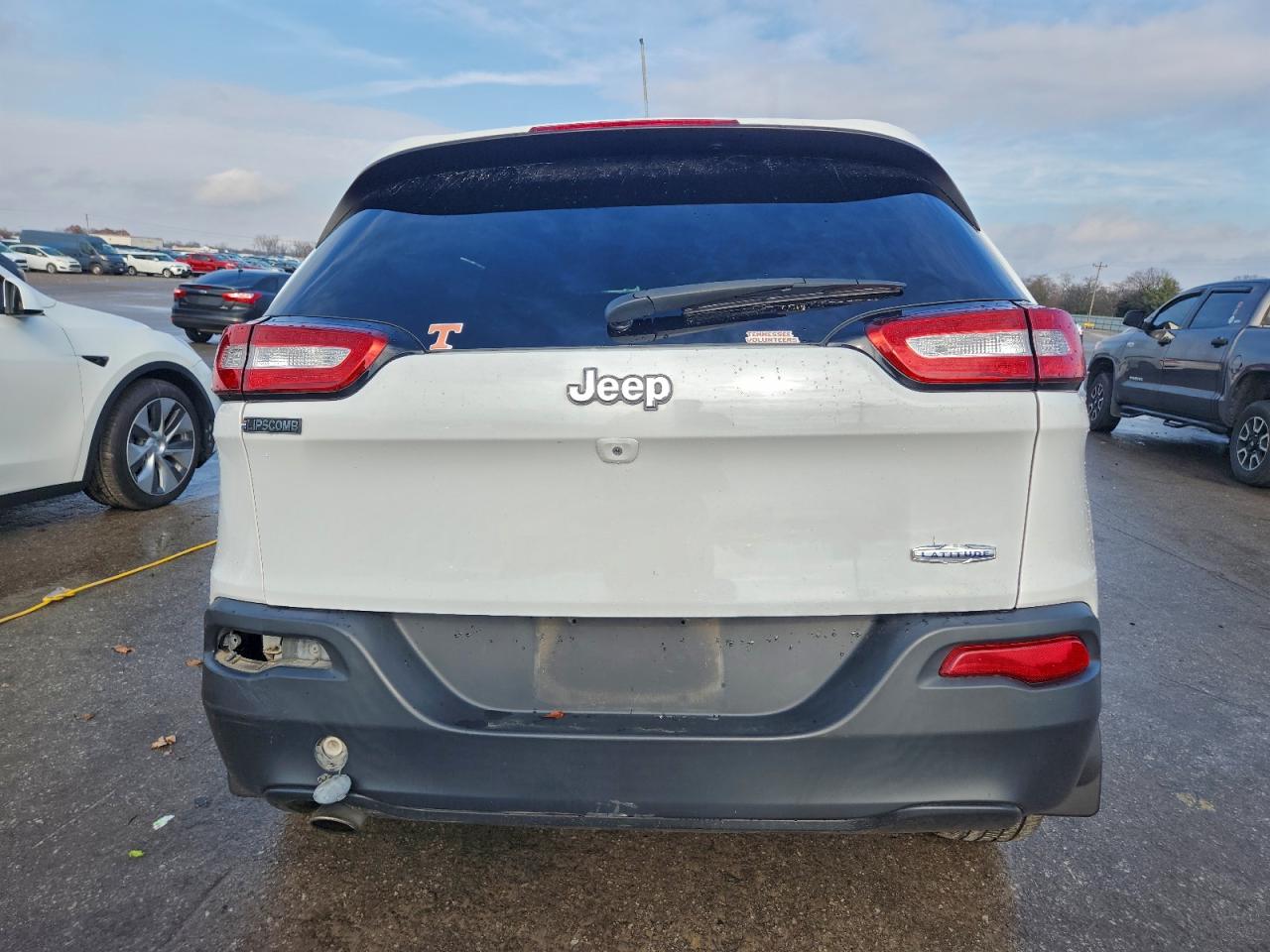 2016 JEEP CHEROKEE LATITUDE photo 6