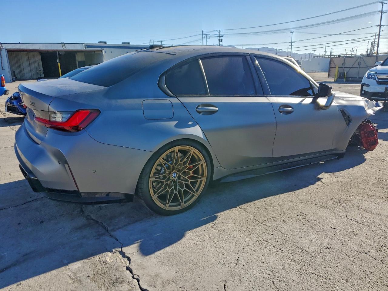 2025 BMW M3 COMPETITION photo 3