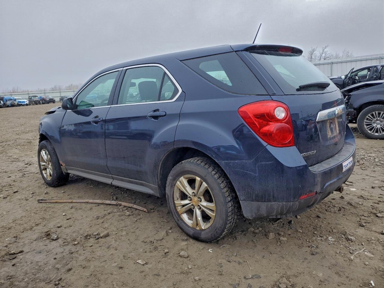 2015 CHEVROLET EQUINOX LS photo 3