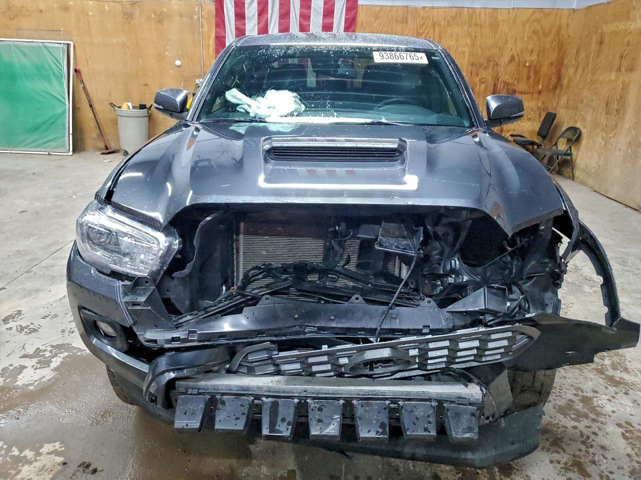2022 TOYOTA TACOMA TRD SPORT photo 9