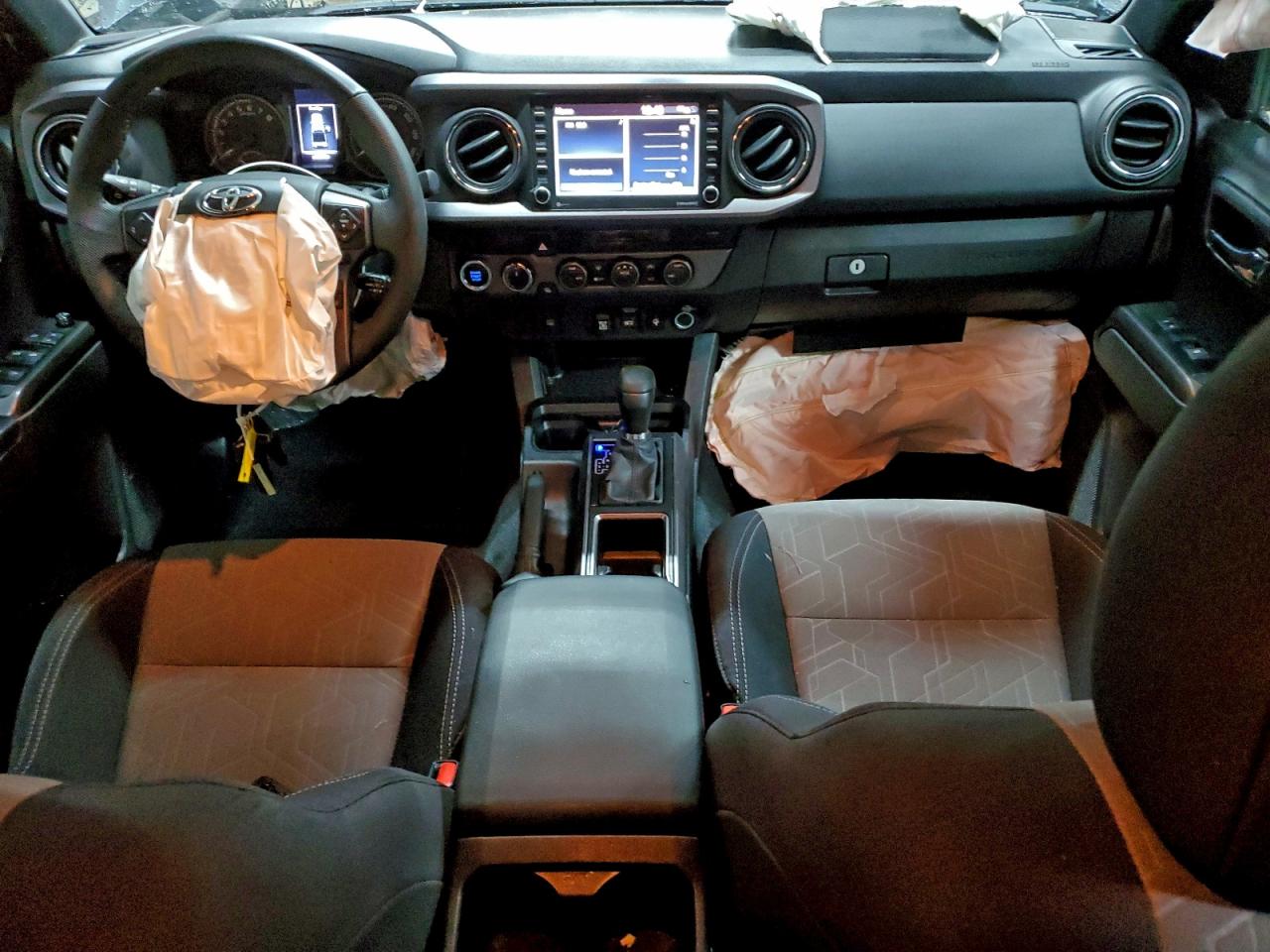 2022 TOYOTA TACOMA TRD SPORT photo 15