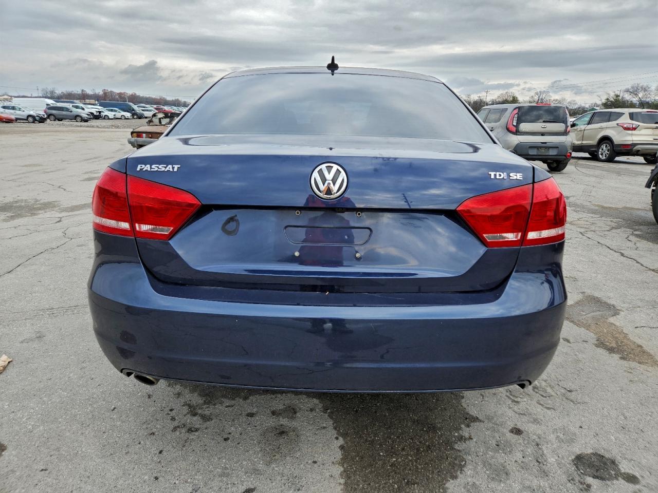 2015 VOLKSWAGEN PASSAT SE photo 6