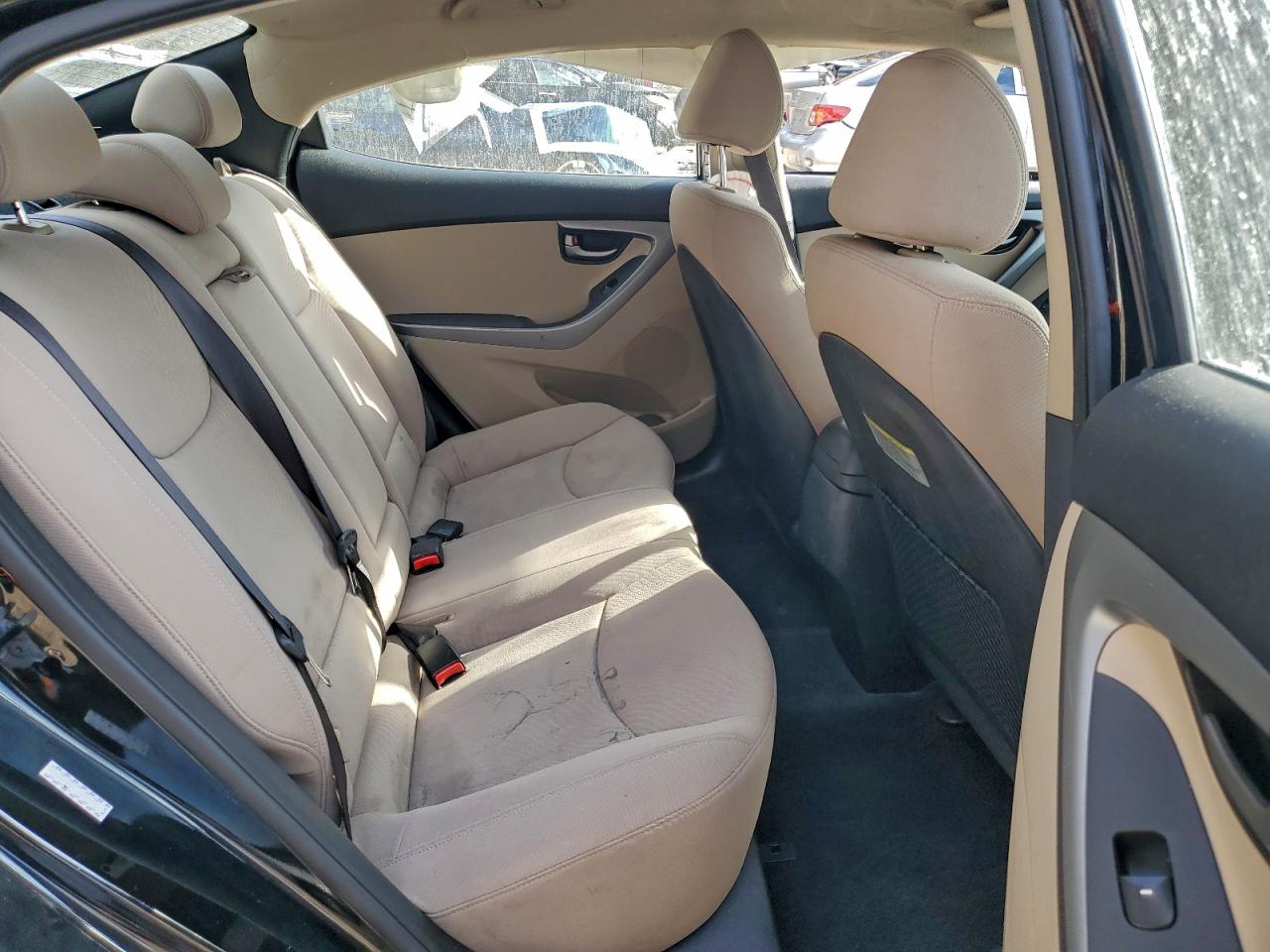 2016 HYUNDAI ELANTRA SE photo 19