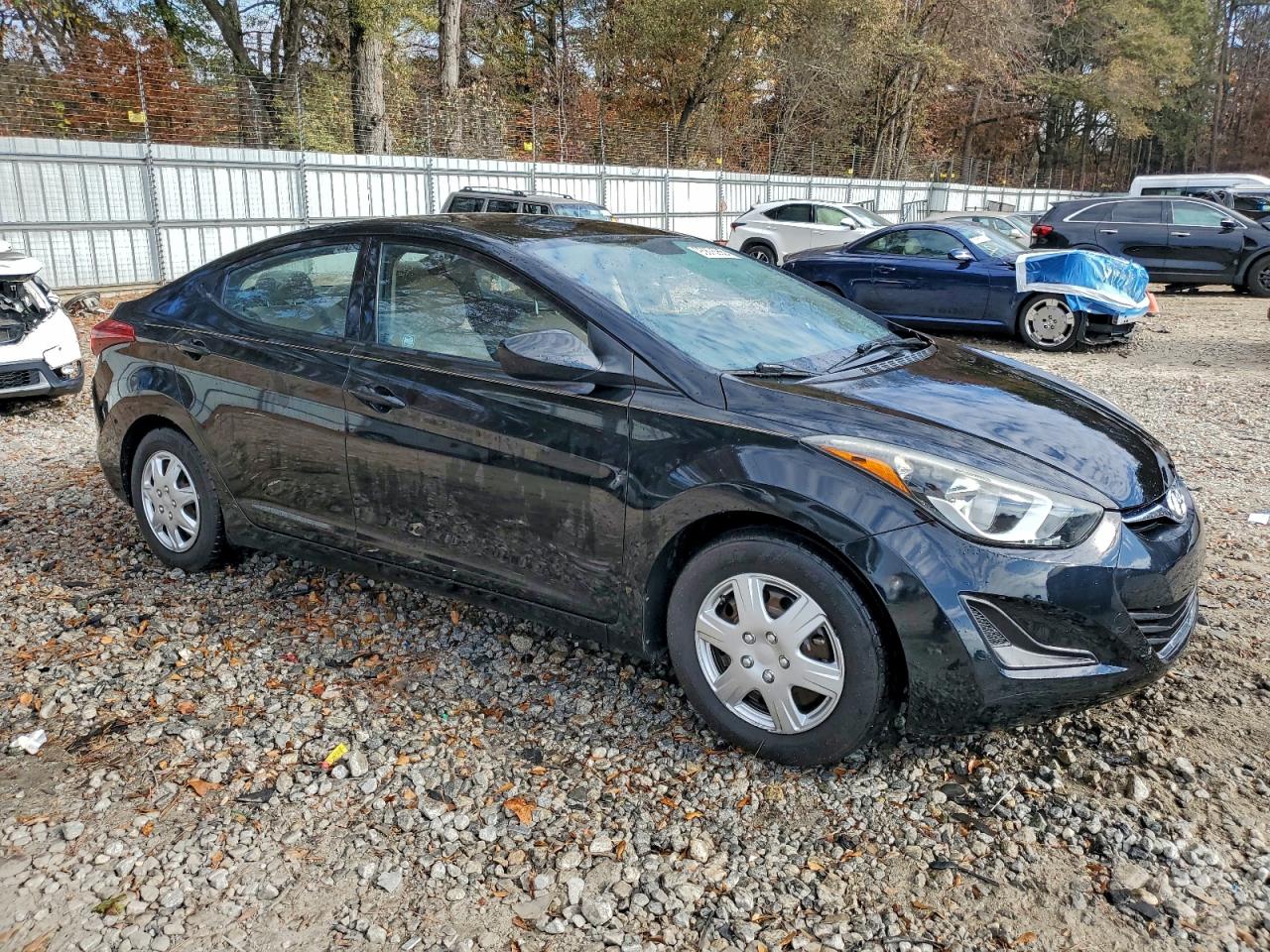 2016 HYUNDAI ELANTRA SE photo 7