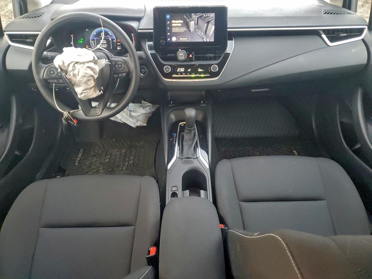 2024 TOYOTA COROLLA LE photo 8