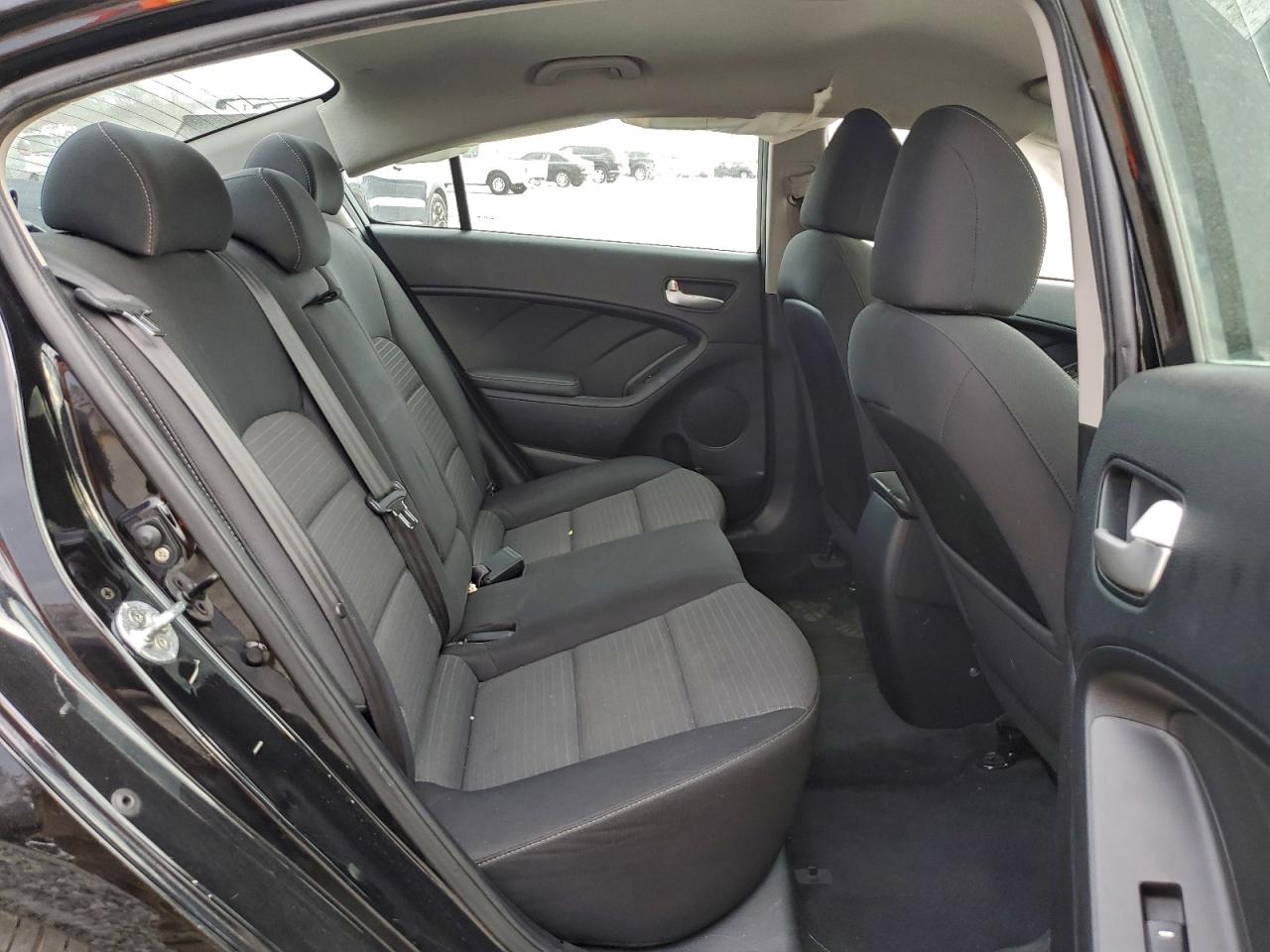 2017 KIA FORTE LX photo 10