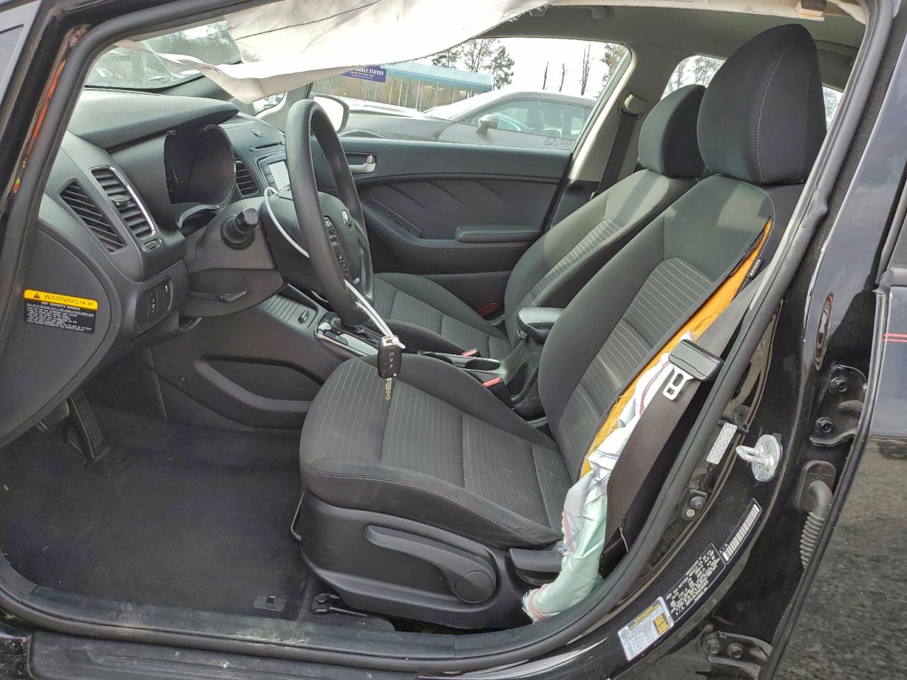 2017 KIA FORTE LX photo 7