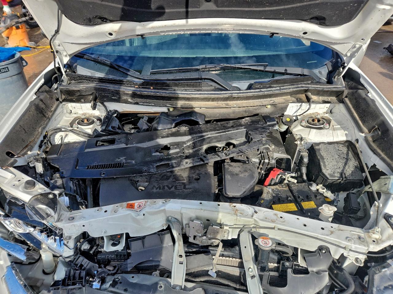 2019 MITSUBISHI OUTLANDER SE photo 12