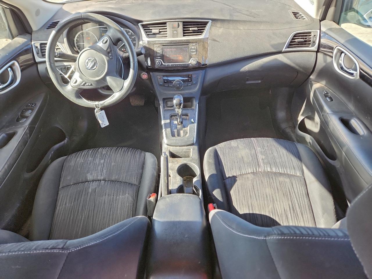 2018 NISSAN SENTRA S photo 8