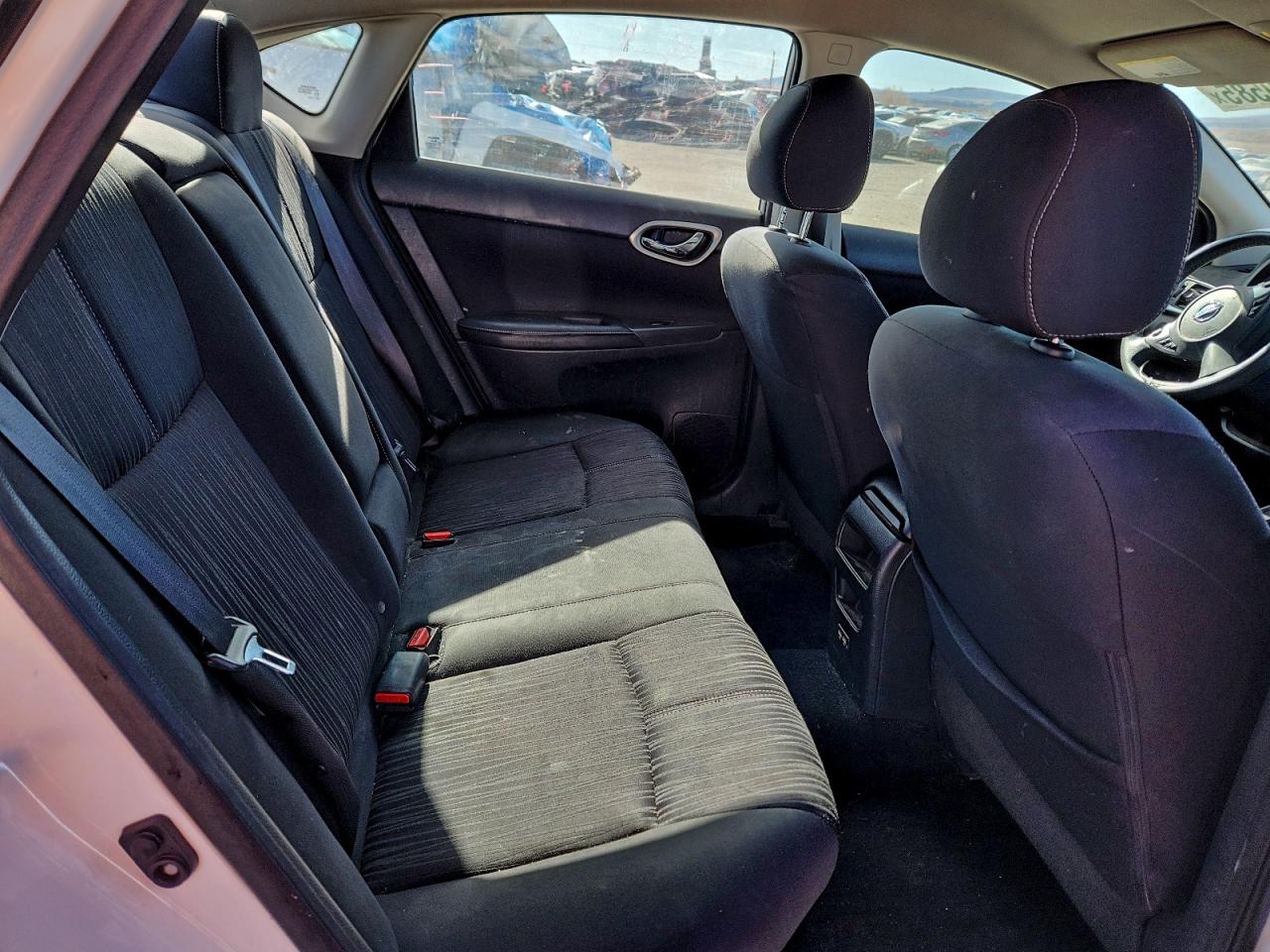 2018 NISSAN SENTRA S photo 10