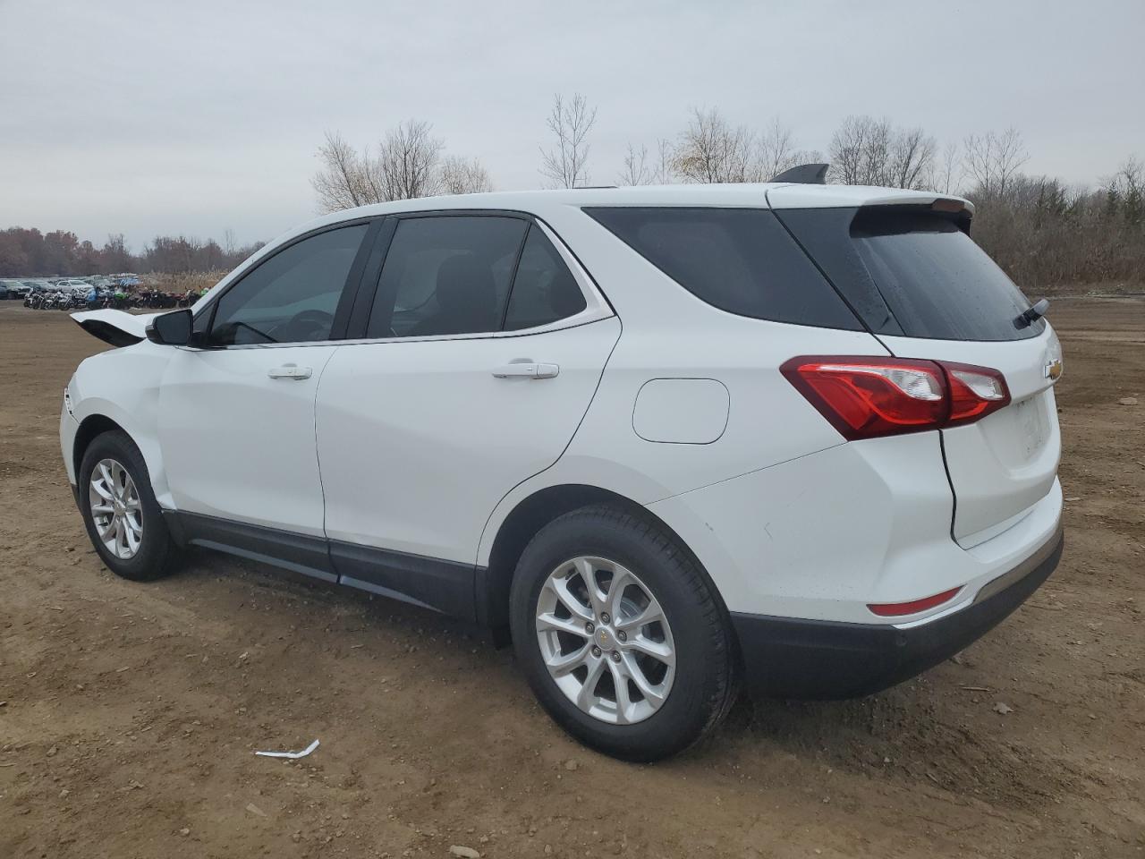 2018 CHEVROLET EQUINOX LT photo 3