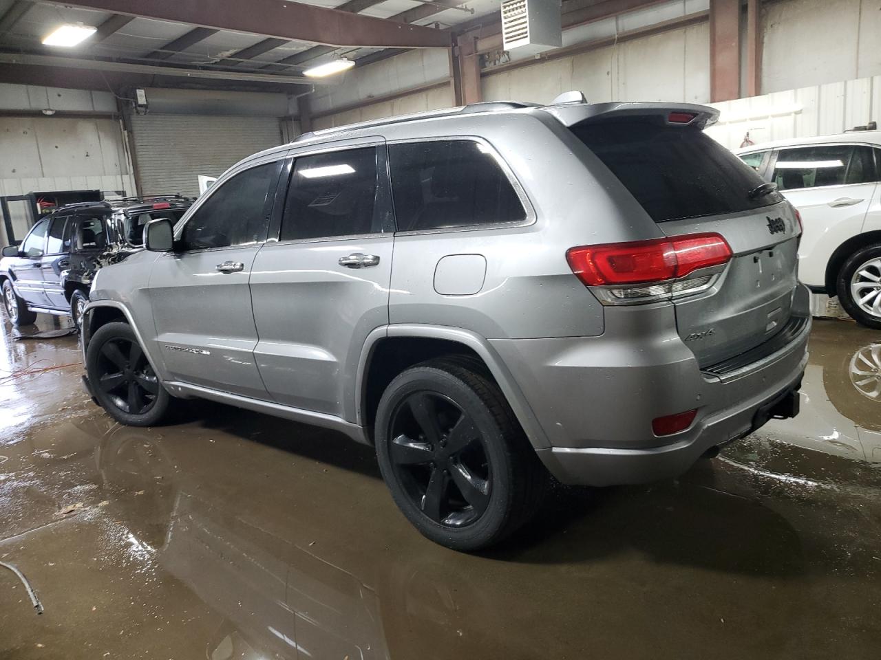 2014 JEEP GRAND CHEROKEE OVERLAND photo 2