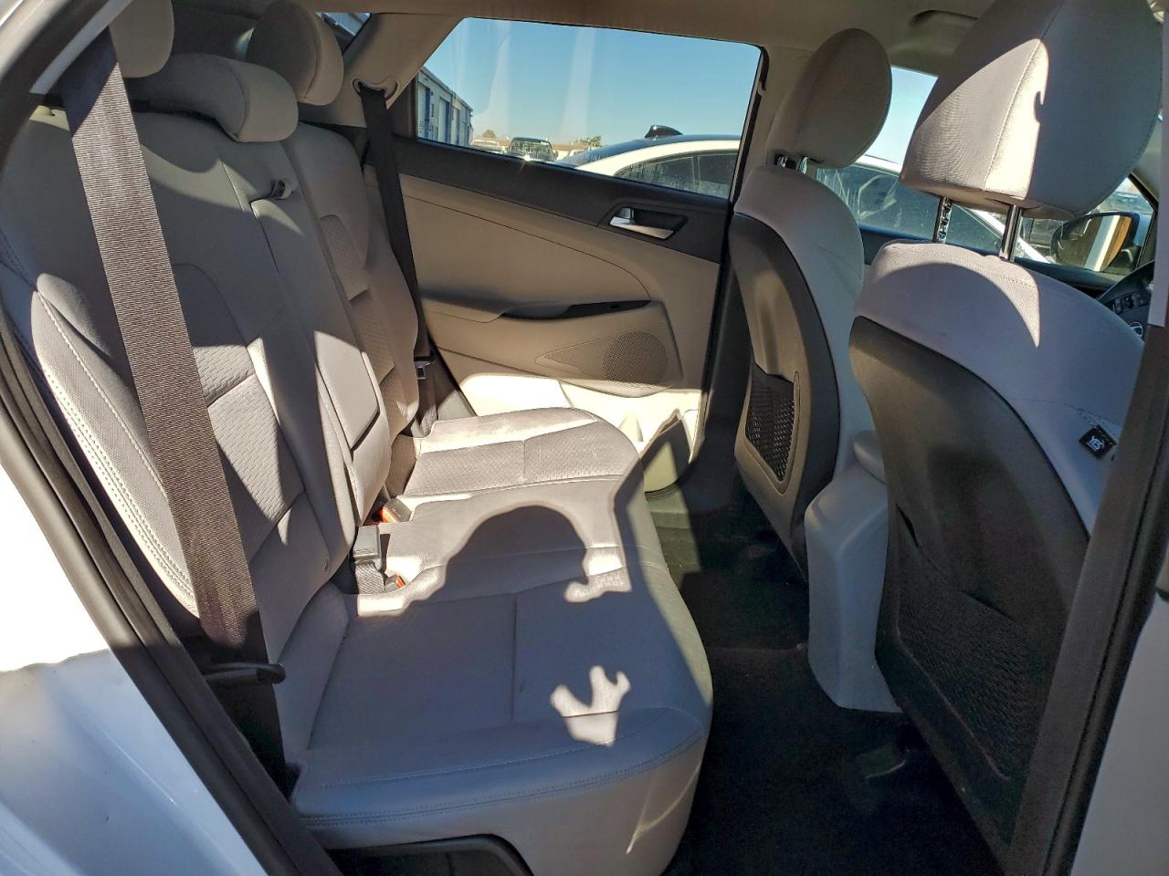 2019 HYUNDAI TUCSON SE photo 21