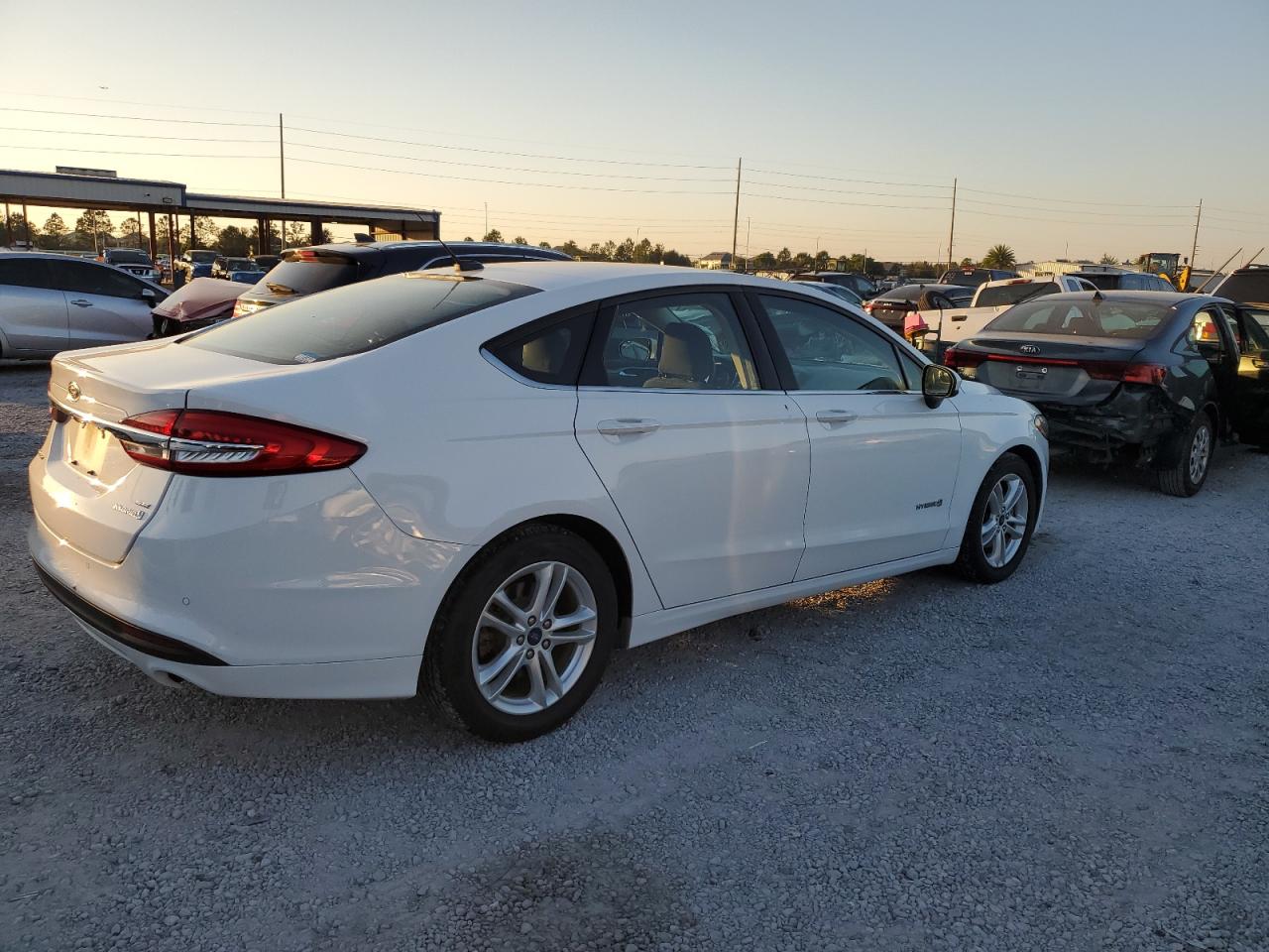2018 FORD FUSION SE HYBRID photo 3