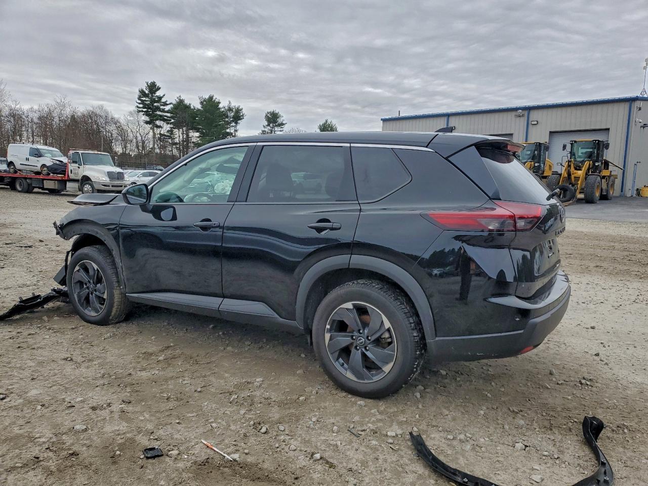 2024 NISSAN ROGUE SV photo 3