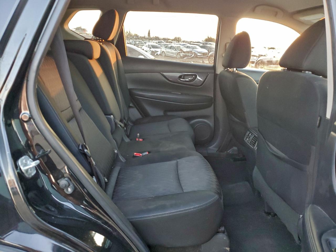 2020 NISSAN ROGUE S photo 11