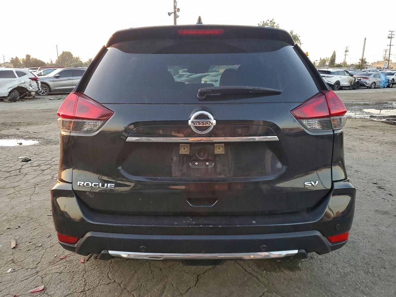2020 NISSAN ROGUE S photo 6