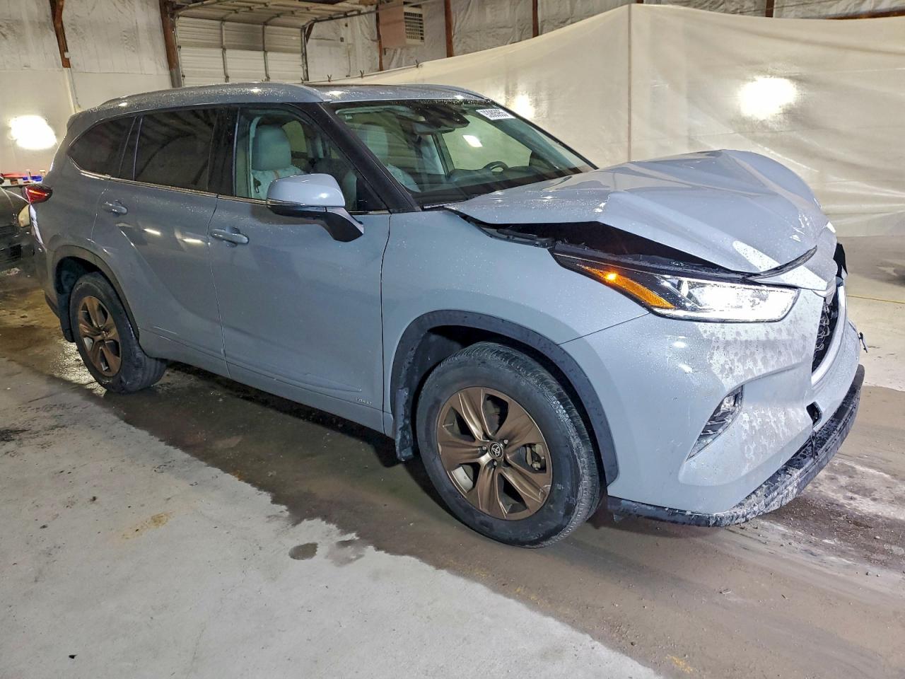 2022 TOYOTA HIGHLANDER HYBRID XLE photo 7