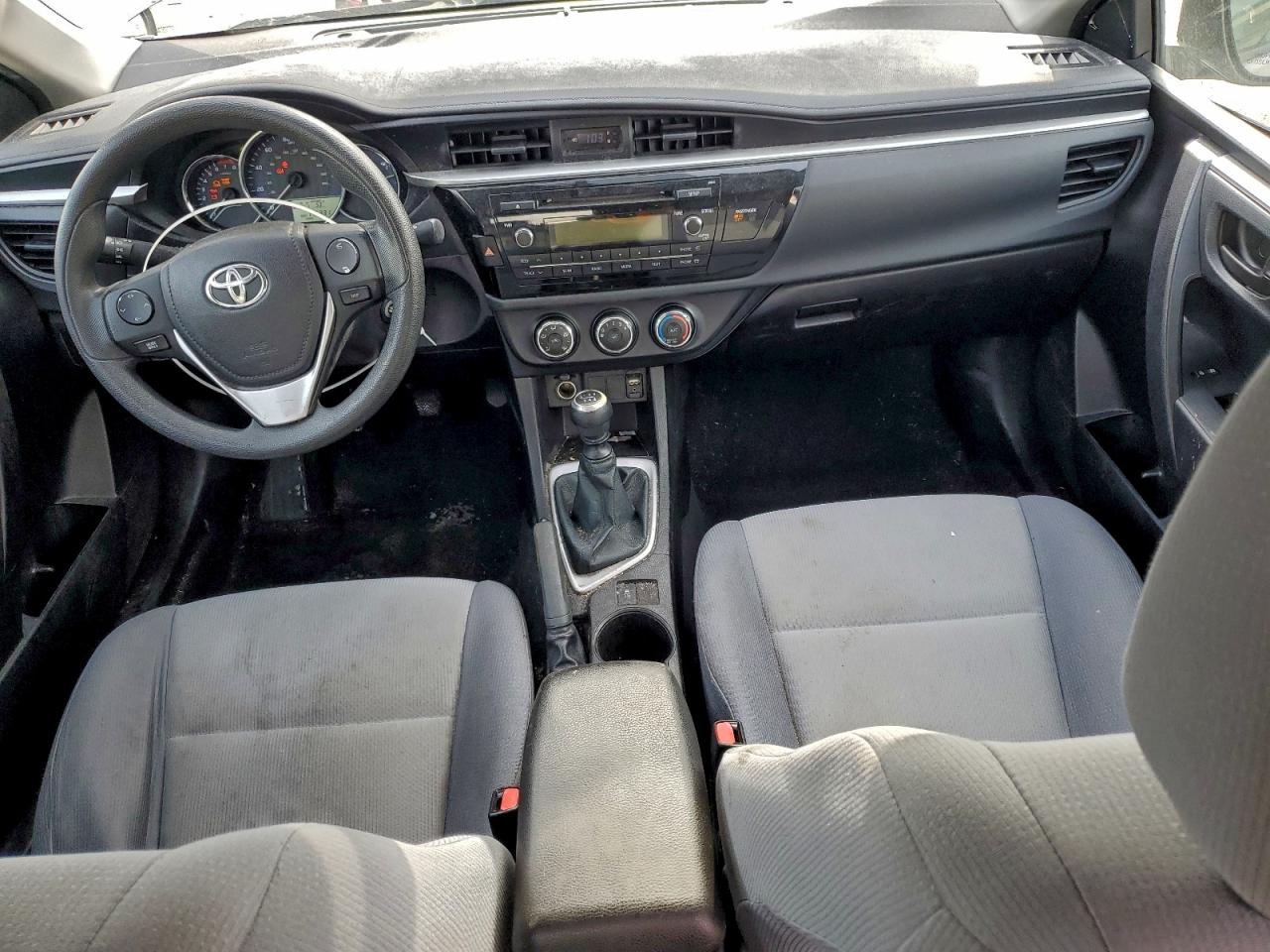 2014 TOYOTA COROLLA L photo 15