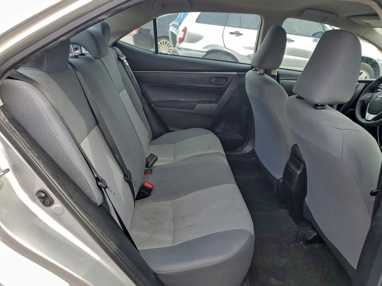 2014 TOYOTA COROLLA L photo 19