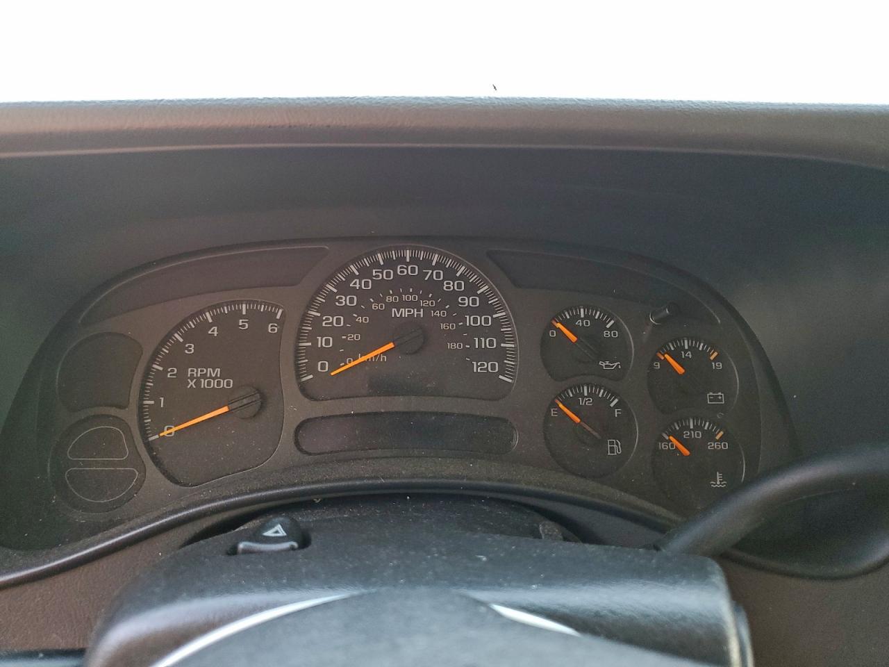2003 GMC YUKON XL C1500 photo 9