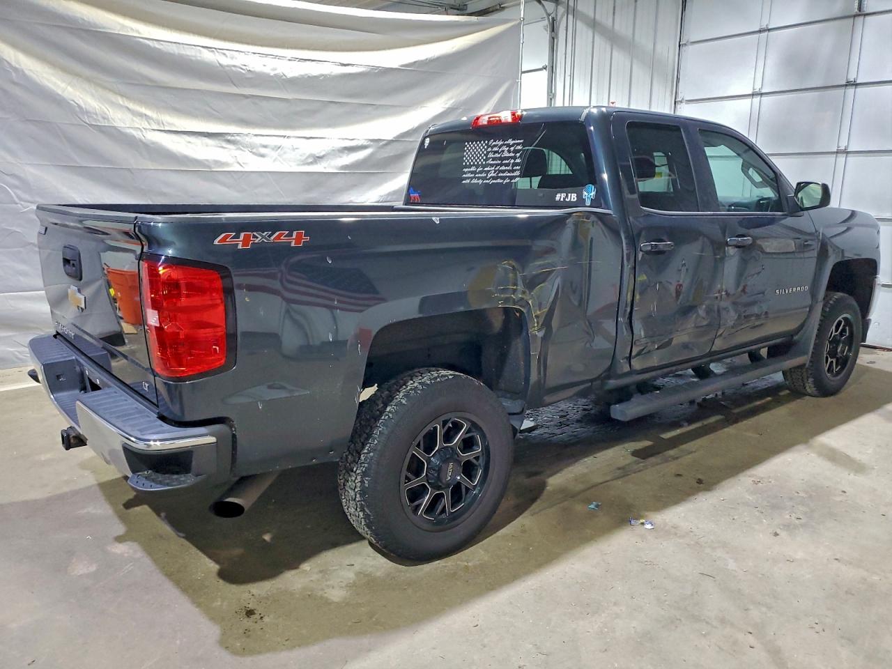 2017 CHEVROLET SILVERADO K1500 LT photo 3