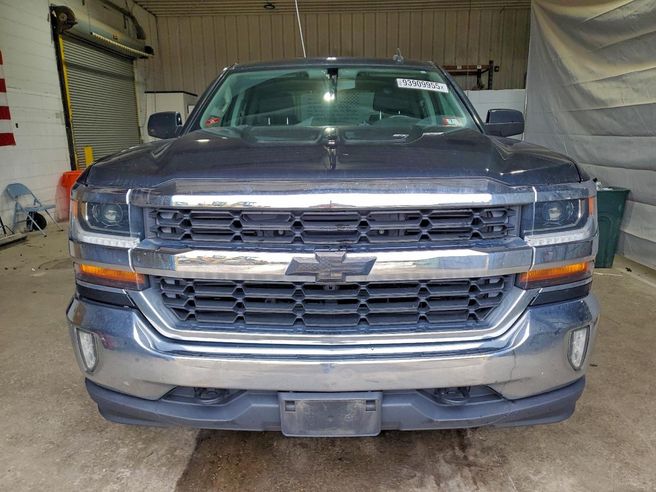 2017 CHEVROLET SILVERADO K1500 LT photo 5