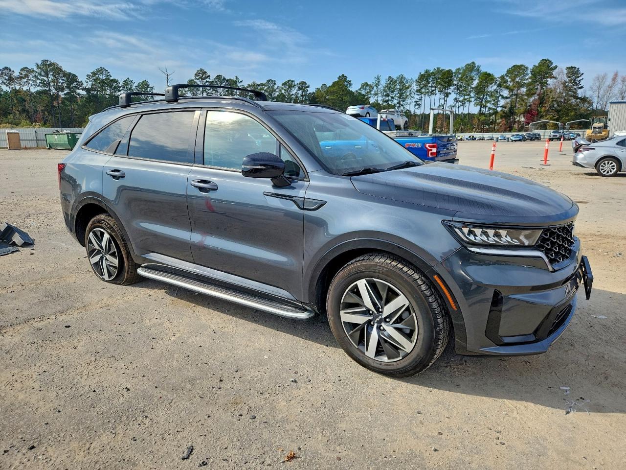 2022 KIA SORENTO S photo 7