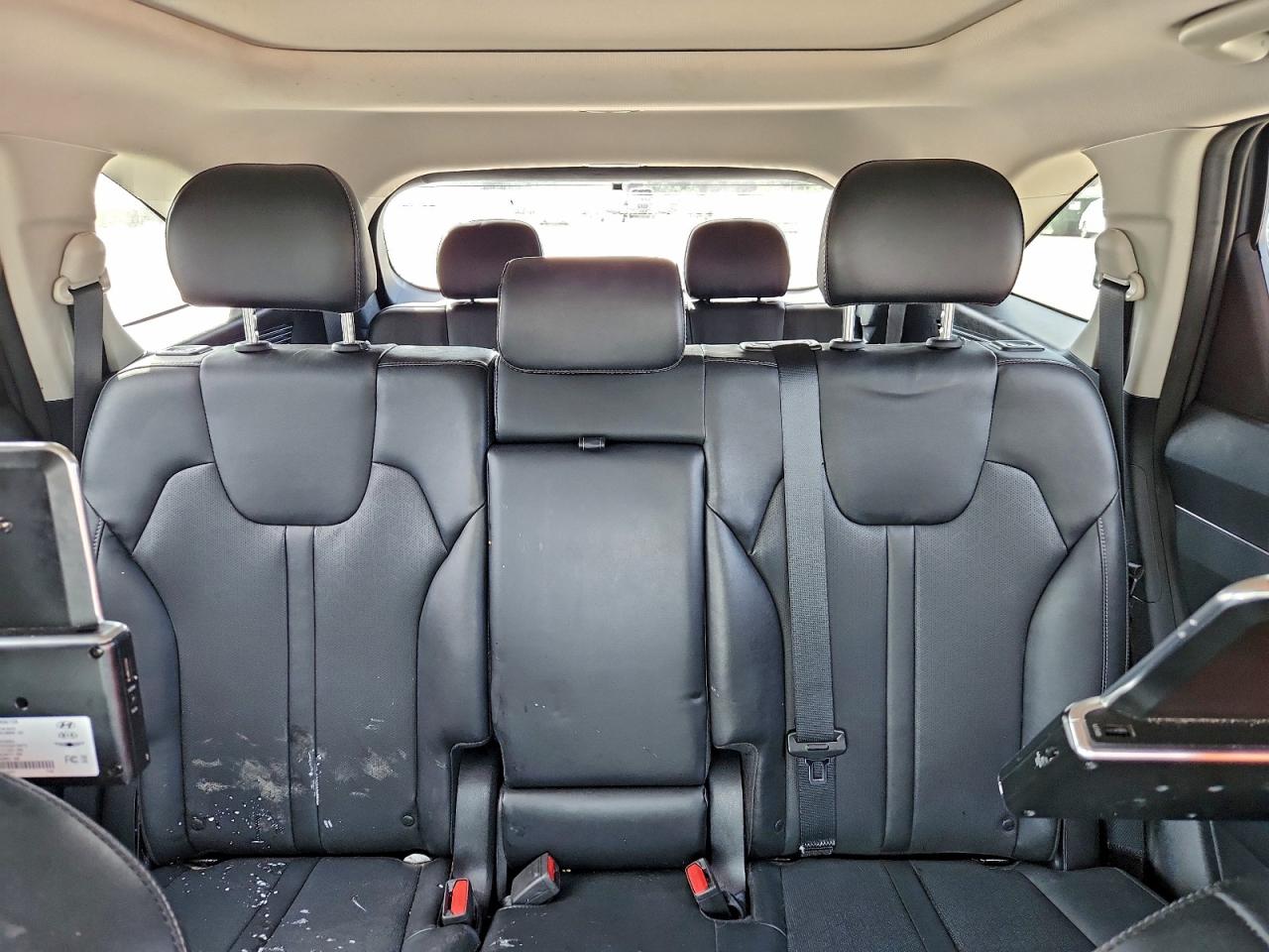 2022 KIA SORENTO S photo 19