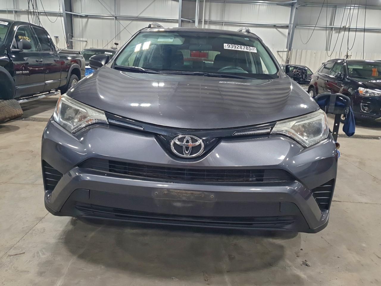 2016 TOYOTA RAV4 LE photo 5