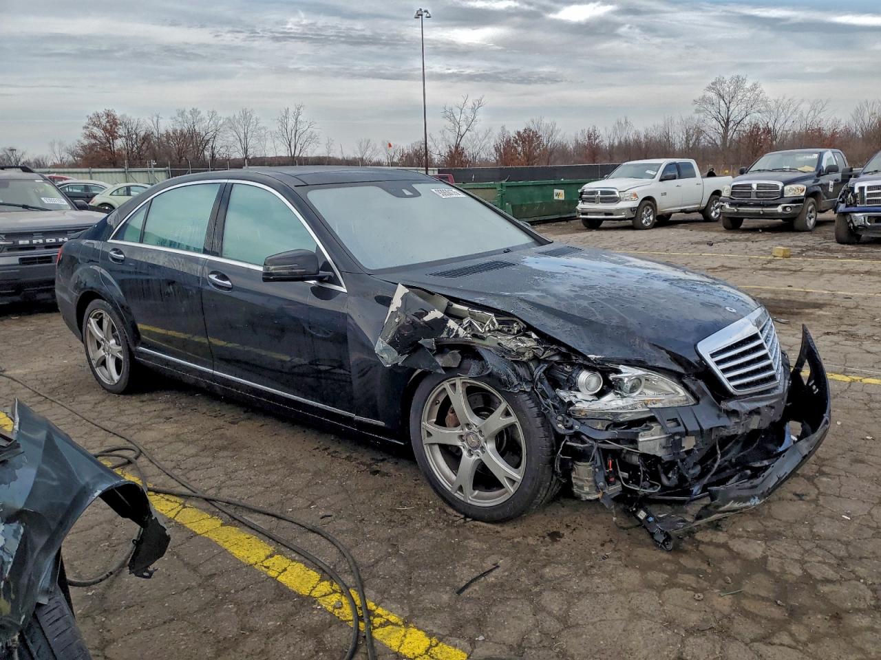 2013 MERCEDES-BENZ S 550 4MATIC photo 4