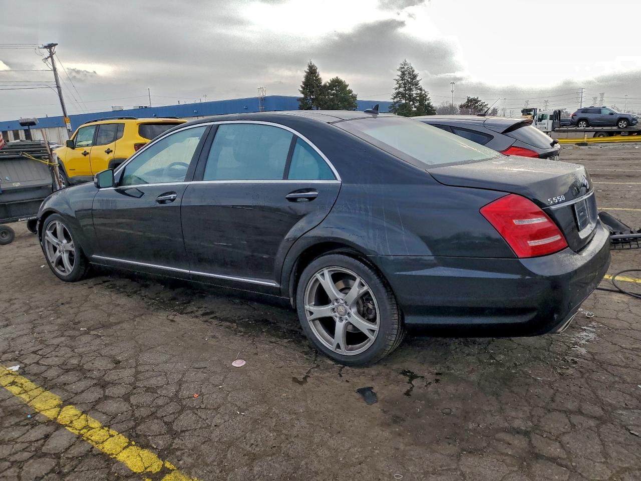 2013 MERCEDES-BENZ S 550 4MATIC photo 2
