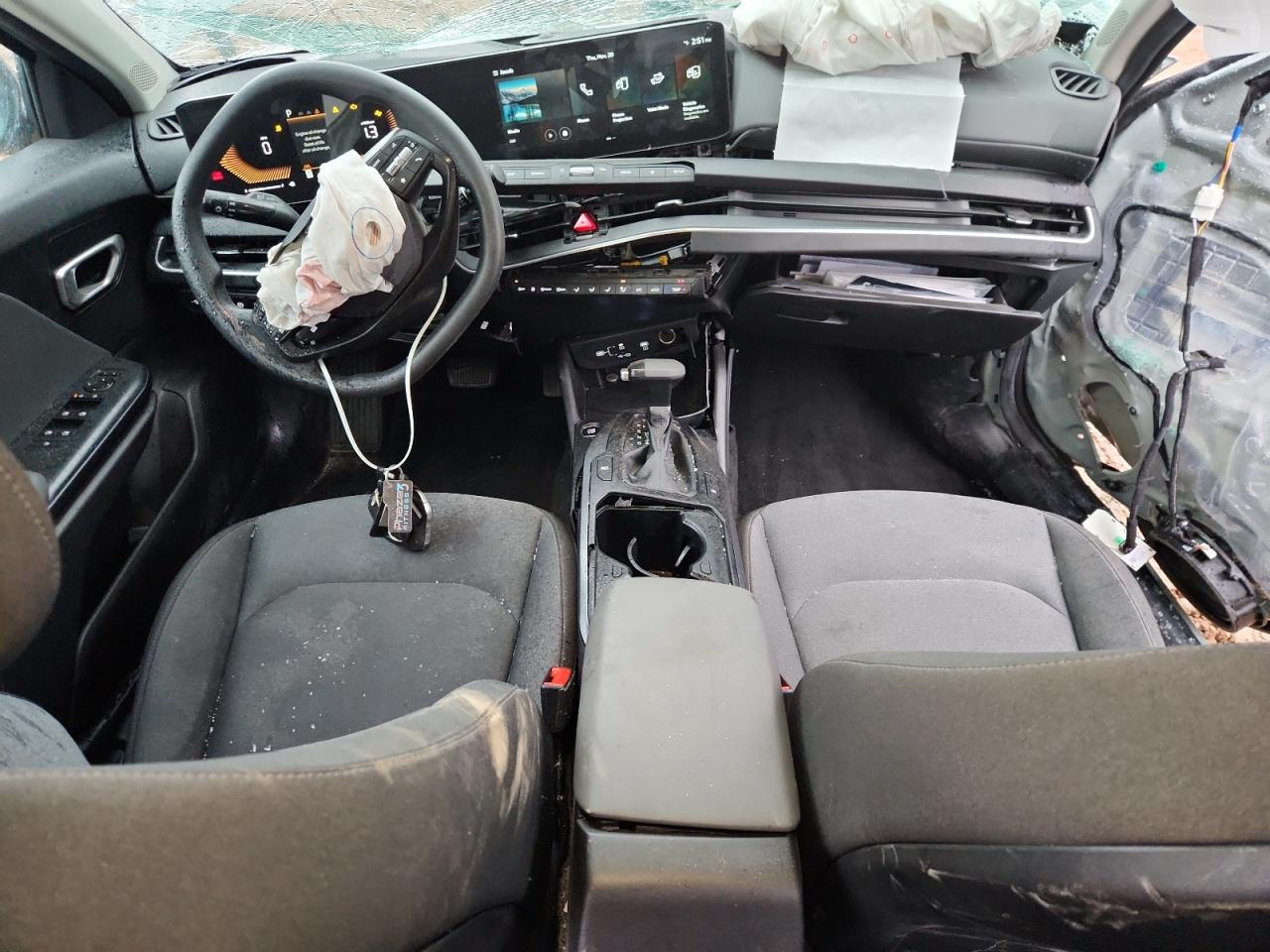 2025 KIA K4 LX photo 15