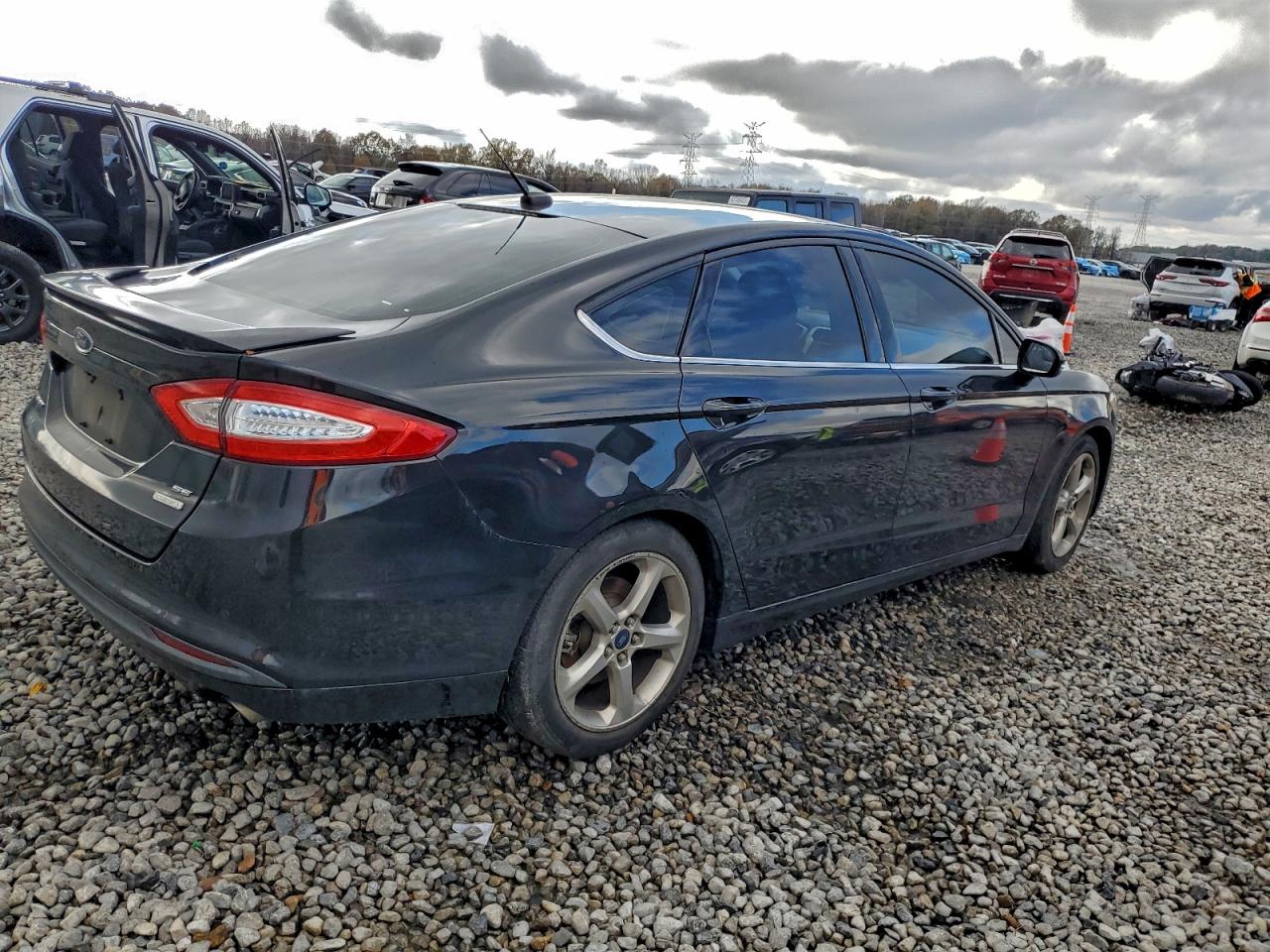 2015 FORD FUSION SE photo 5