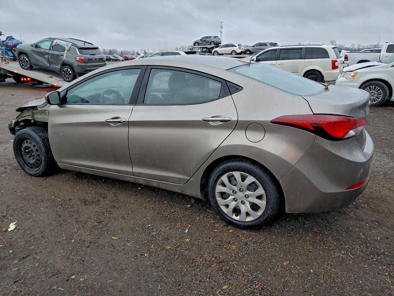 2015 HYUNDAI ELANTRA SE photo 3