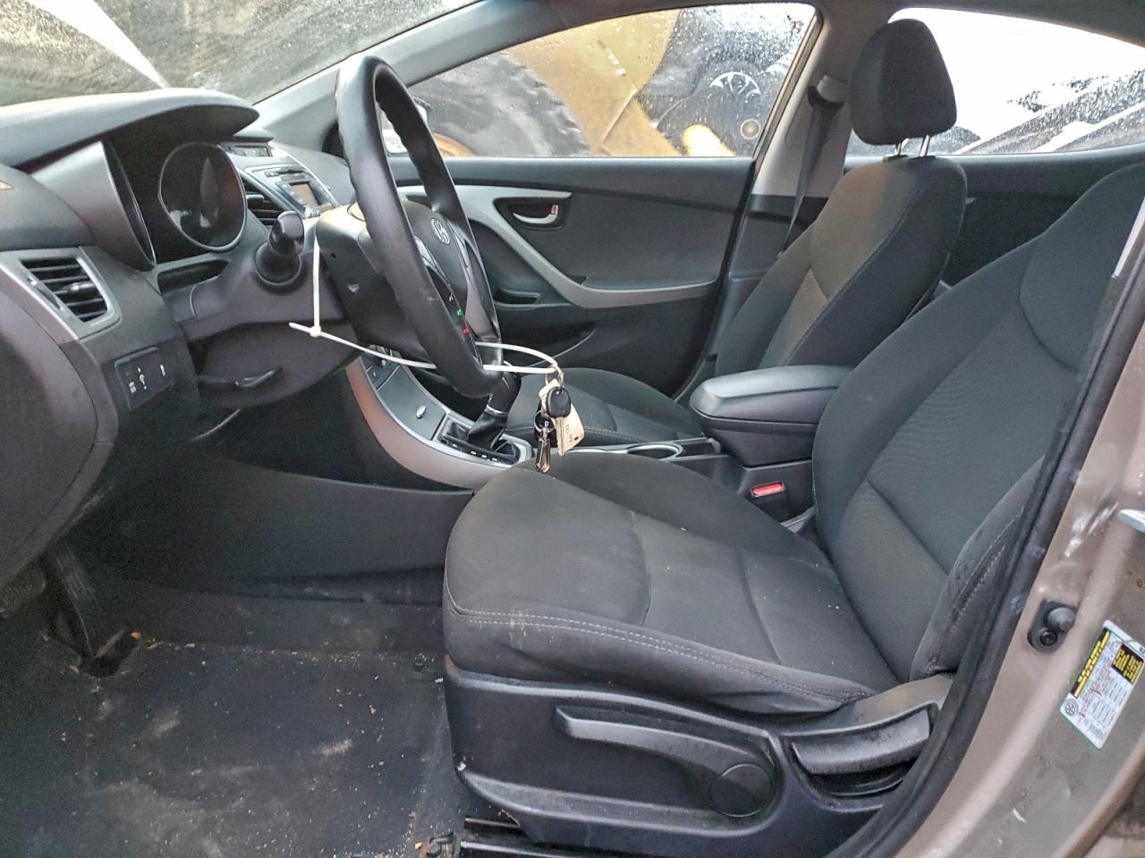 2015 HYUNDAI ELANTRA SE photo 13