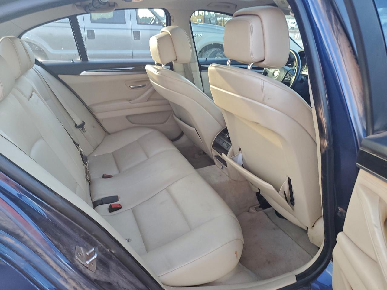 2012 BMW 535 XI photo 19